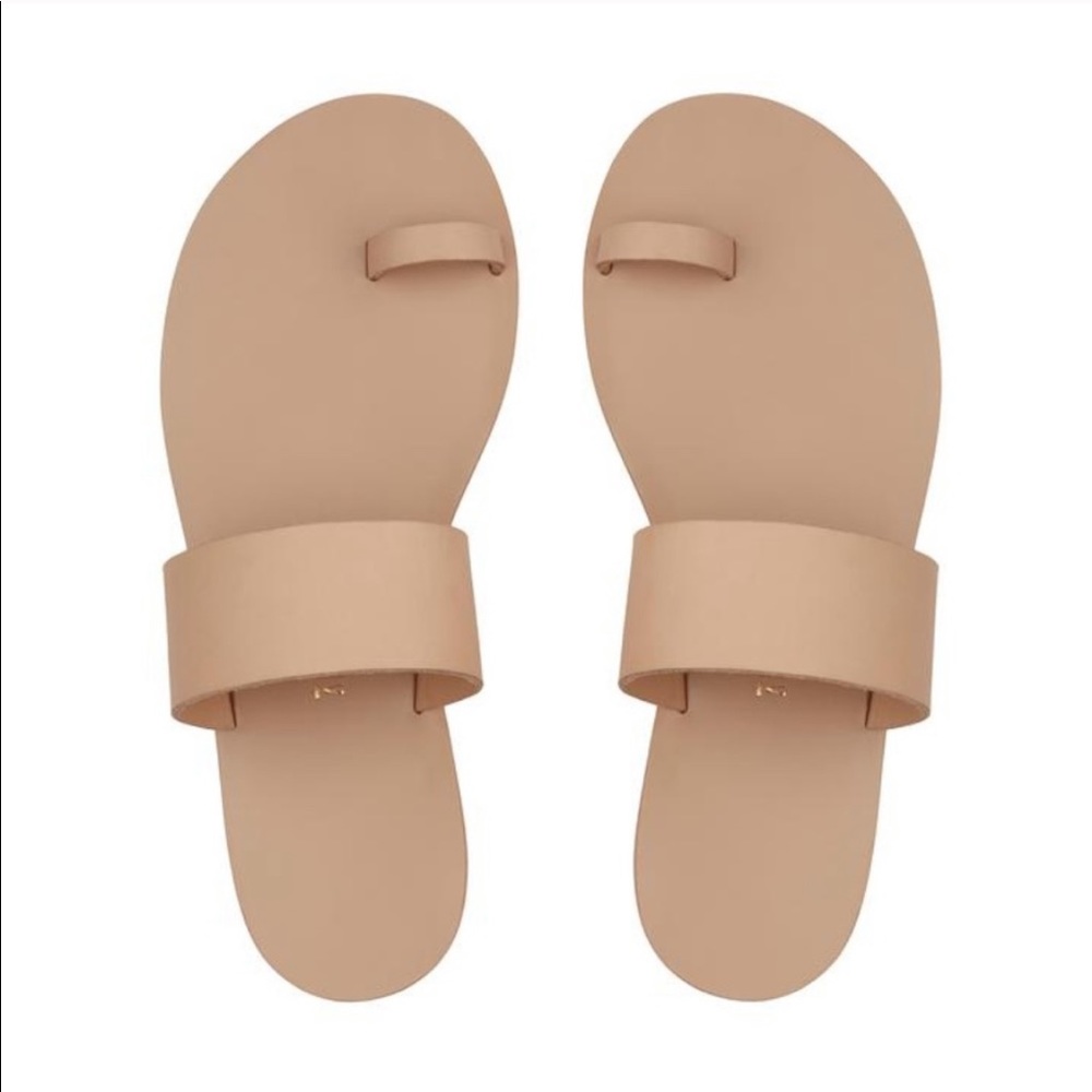 Tkees | BNWT Dem Sandals ✨